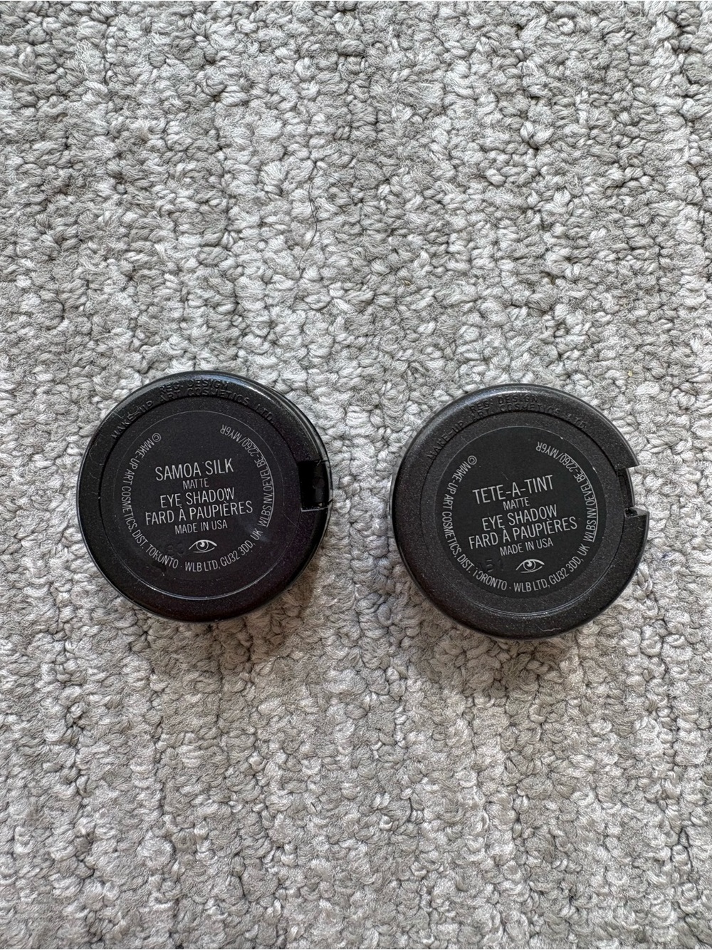MAC Cosmetics Eyeshadows — Peach - Picture 2 of 3